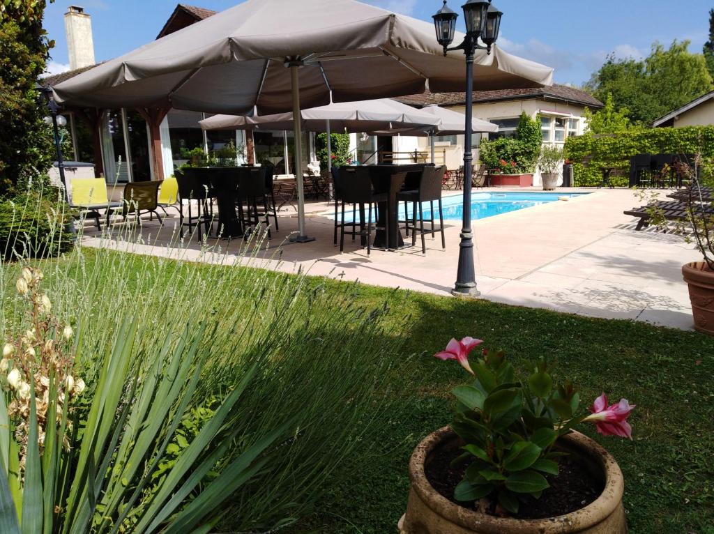 Hôtel-Restaurant "La Gremelle"