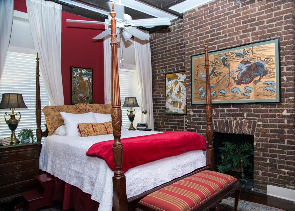 Savannah Bed & Breakfast Inn