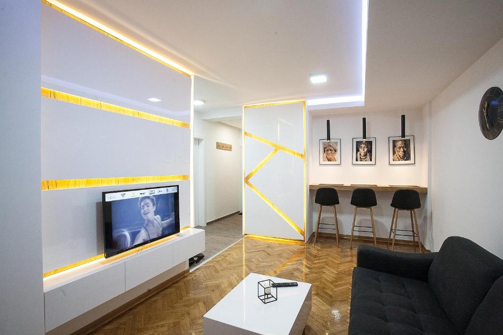 White Lux apartment - 2