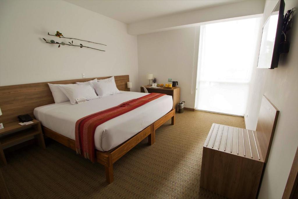 Lima Tierra Viva Miraflores Mendiburu room