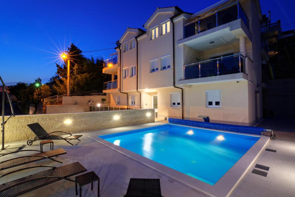 Villa Karamba photo