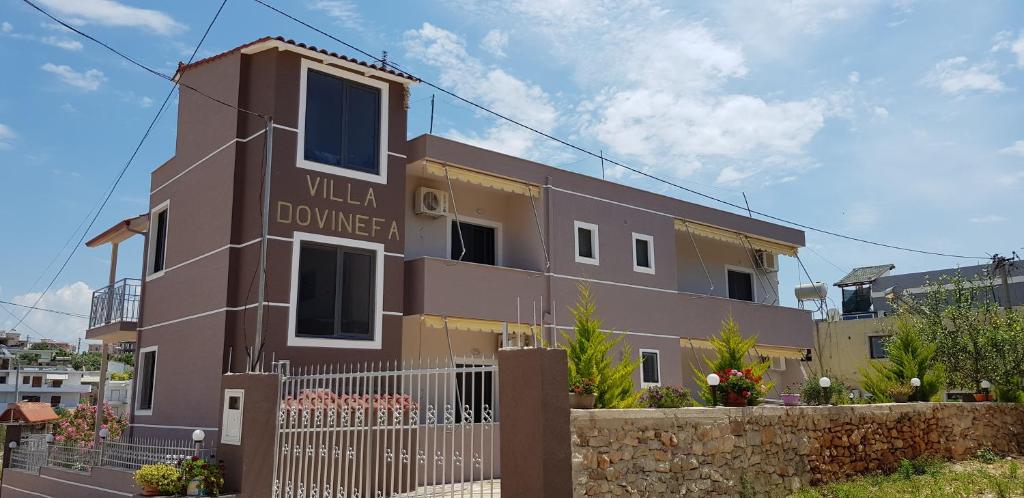 Apartments Villa Dovinefa — Hotel in Saranda