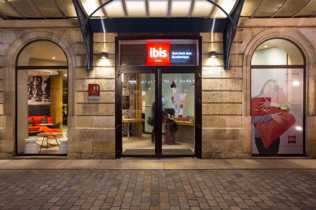 Entrance, ibis Bordeaux Centre Gare Saint-Jean Euratlantique in Bordeaux