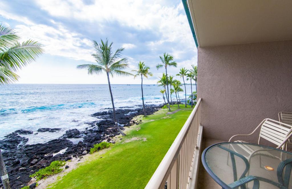 Kona Reef Hawaii by Raintree Main image 2