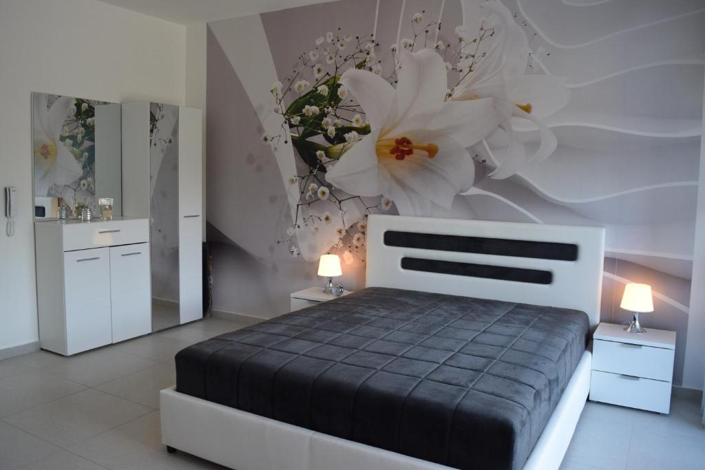 Kristina Apartments — Hotel in Tivat