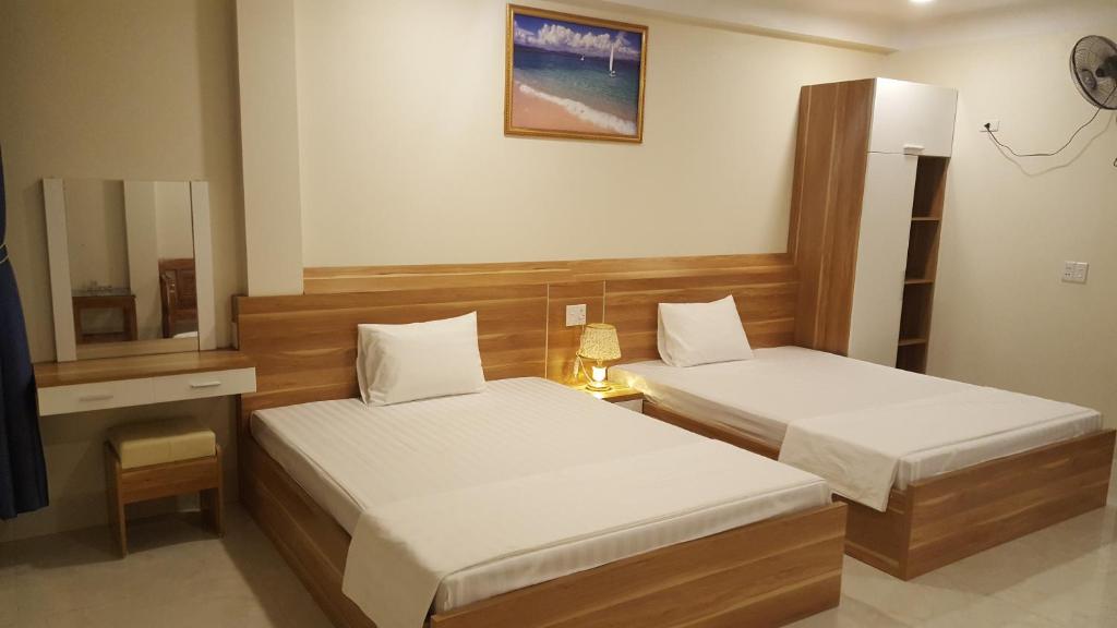 Sky Hotel, Hạ Long