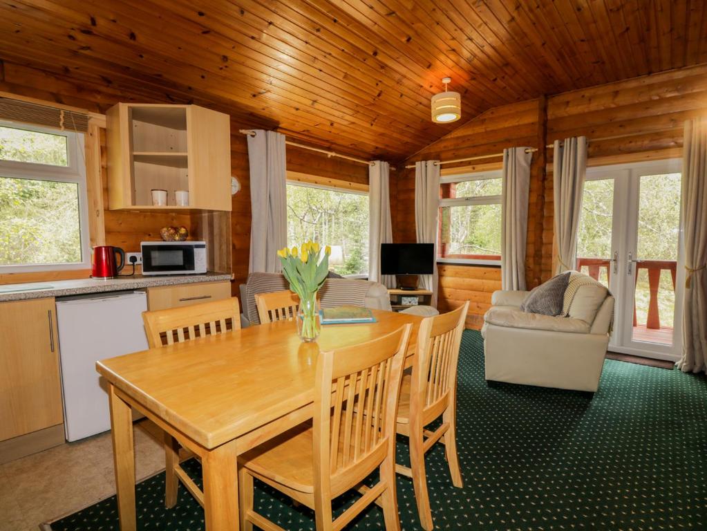 Eagle Lodge, Strathpeffer photo 3