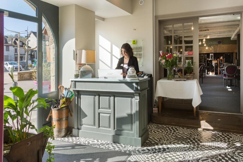 Logis Contact Hotel Le Beaulieu photo