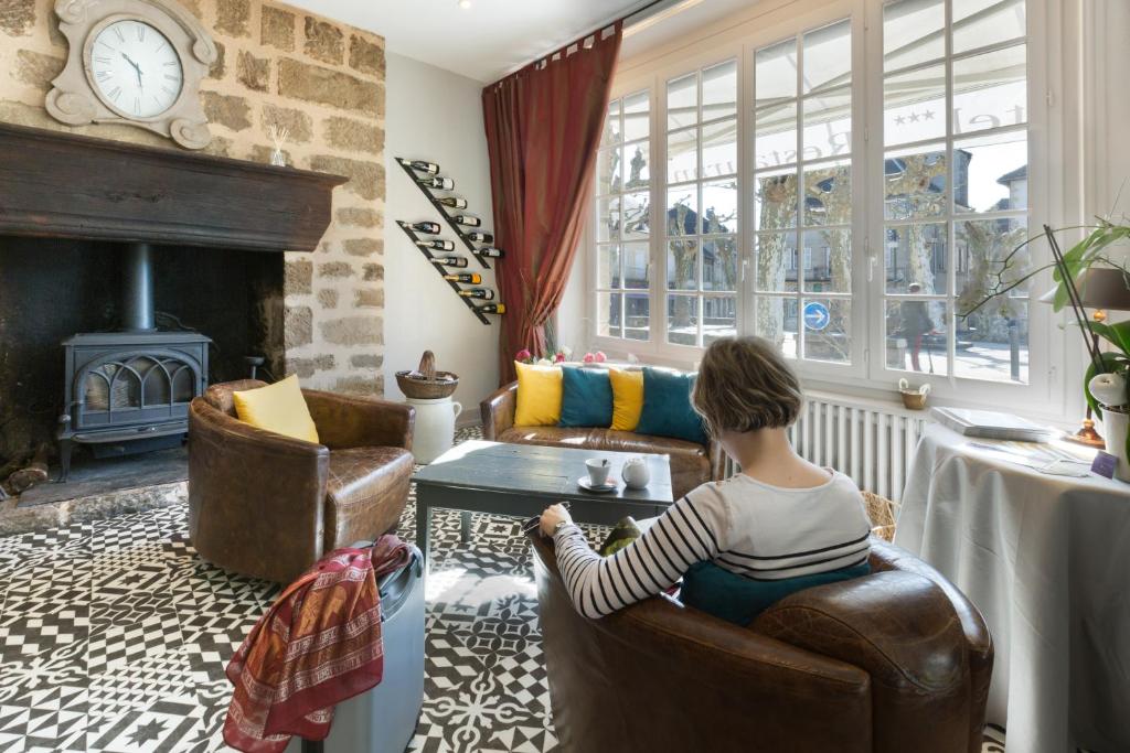 Lobby, Le Beaulieu - Hotel et Restaurant - Logis Hotels in Beaulieu-sur-Dordogne
