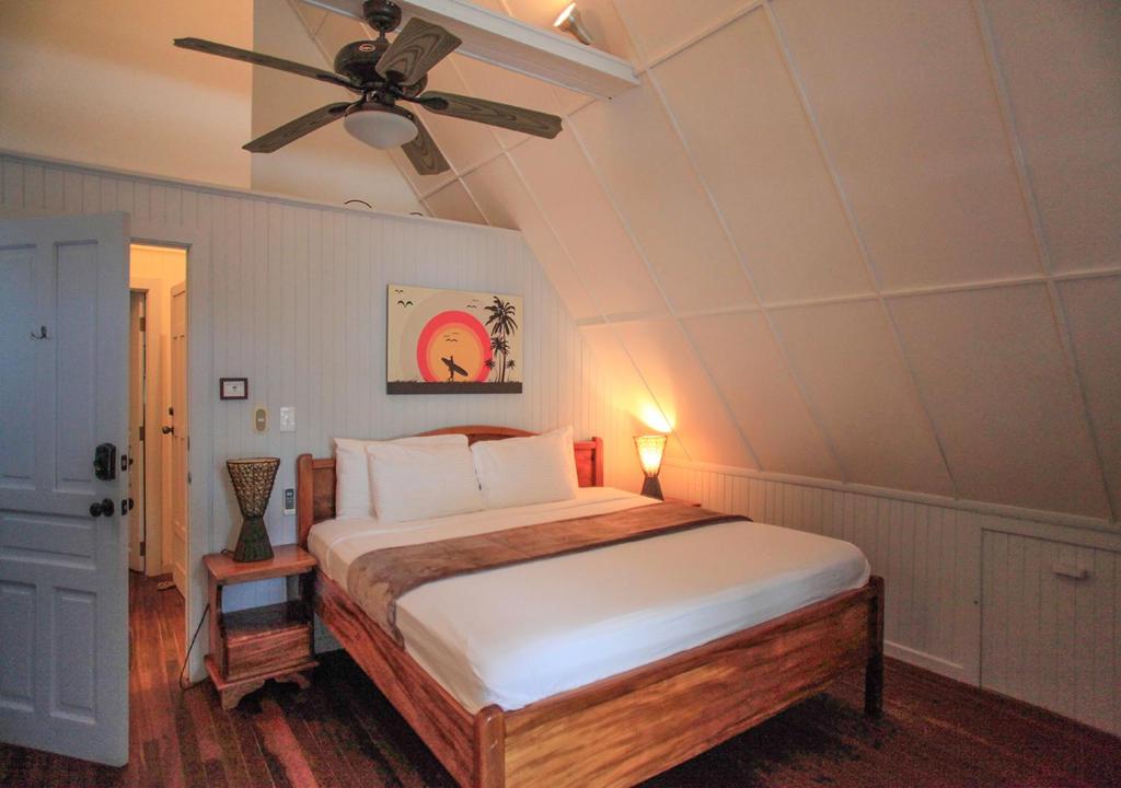 Deluxe Double Room with Balcony and Sea View