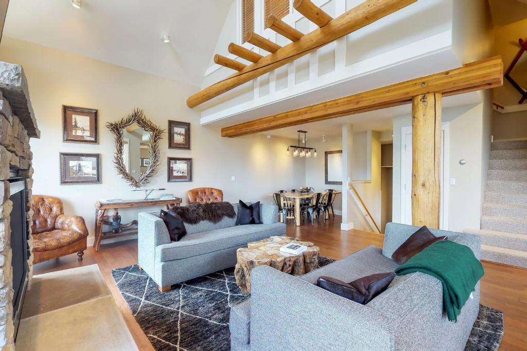 Saddle Ridge A5, Big Sky