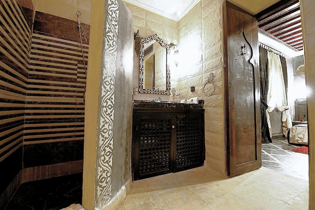 Riad Mille et Une Nuits バスルーム（客室）
