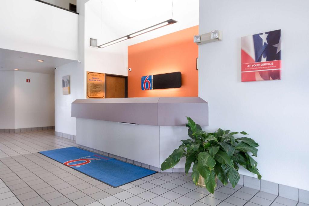 Motel 6-Dallas, TX - Northeast photo