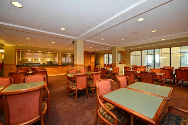 Days Inn & Suites By Wyndham Kalamazoo Photo 18