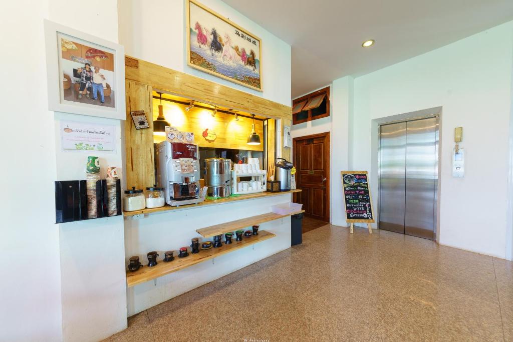 อาหารและเครื่องดื่ม