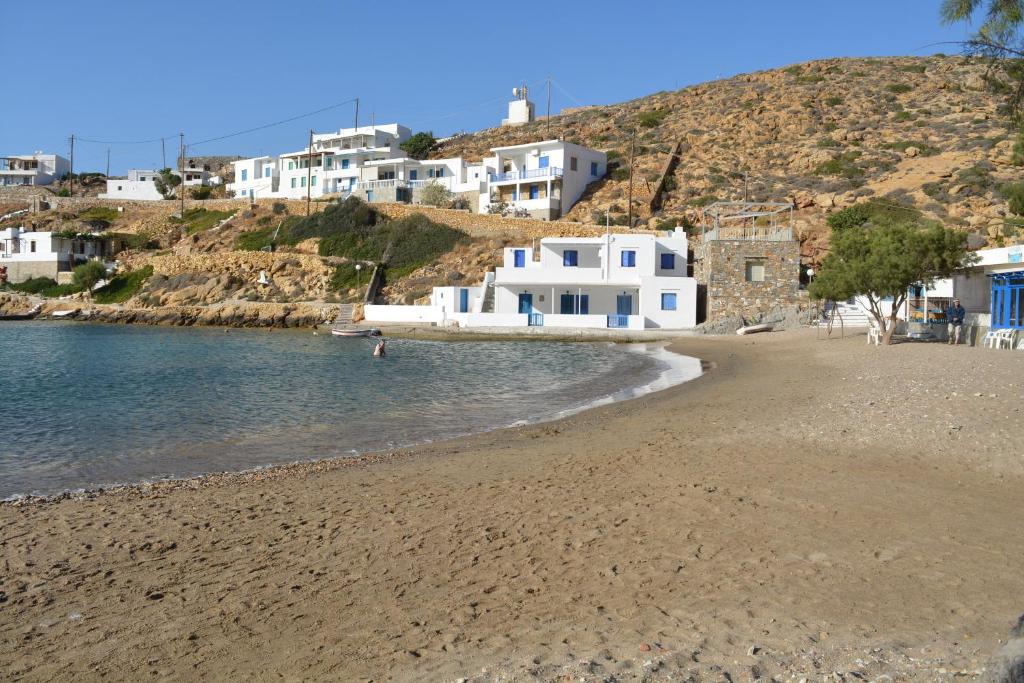 Ammos Holiday House — Hotel in Sifnos