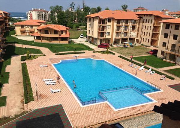 PERNICA.BIZ+Agoda.com - Bulgaria / Tsarevo → Nestinarka Complex - Emili Apartment***** Review: 9.9/10