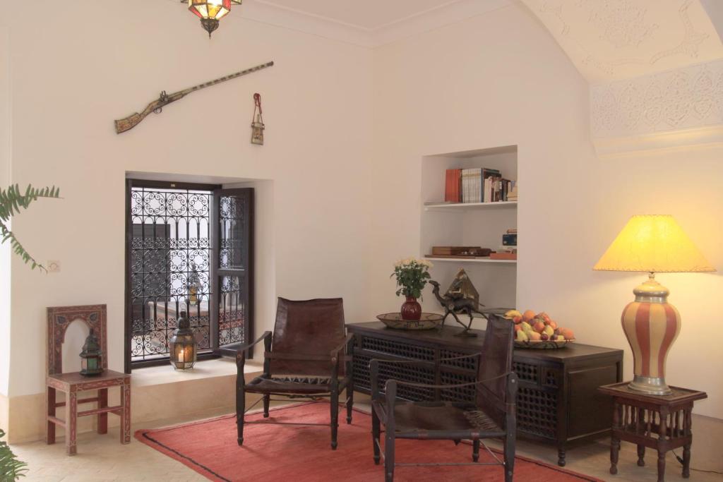 Riad Karmela photo