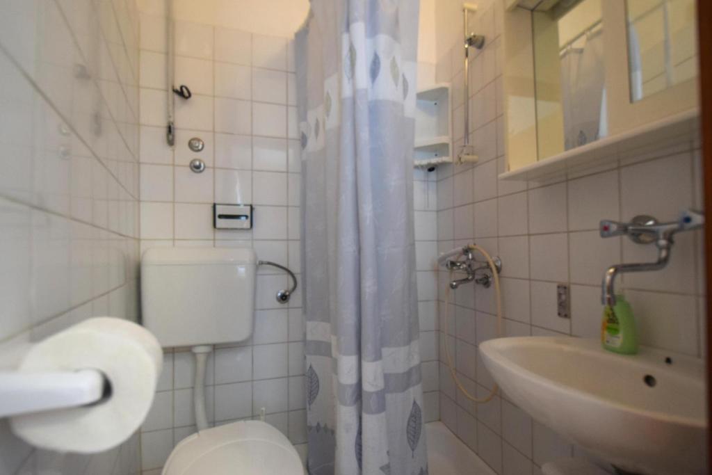 Guest House Keti photo