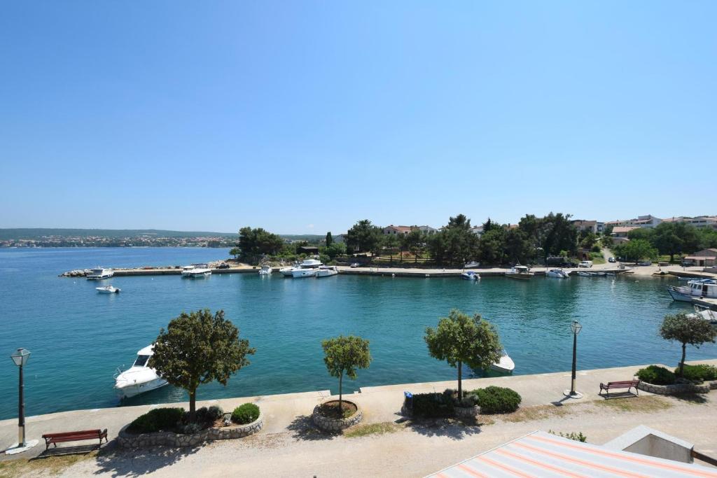 Guest House Keti photo