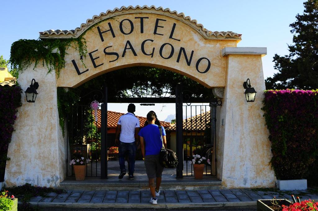 Hotel L'Esagono, San Teodoro, Sardegna. Prenota Online Hotel a San Teodoro