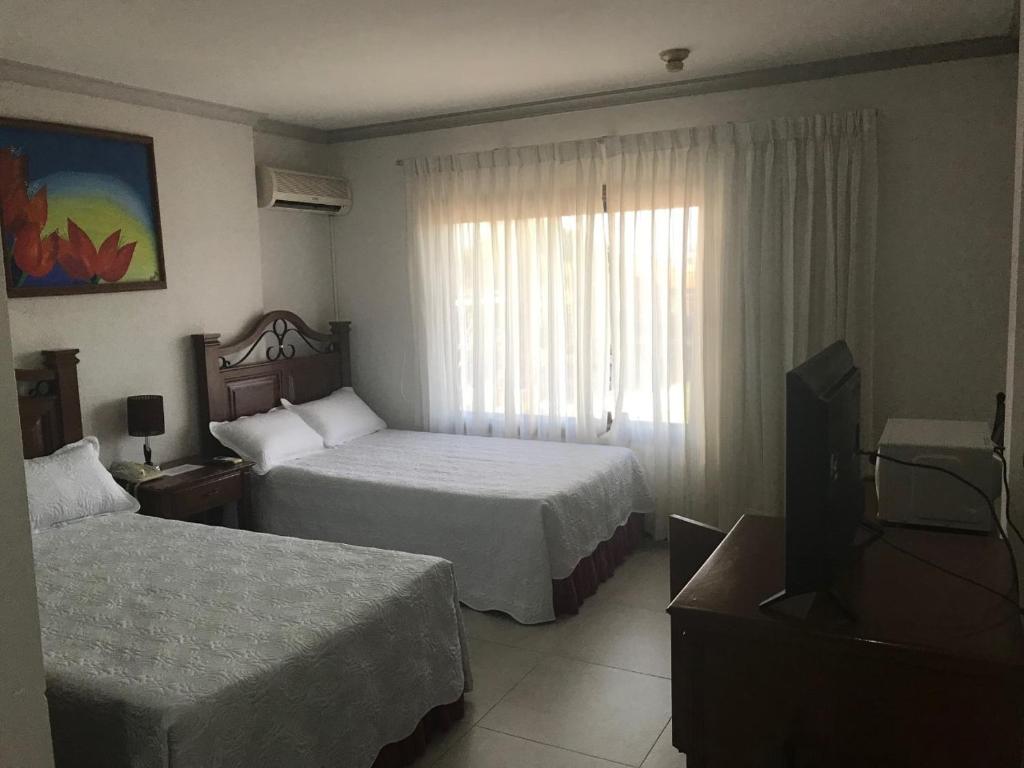 Habitacion Independiente en Santa Cruz de La Sierra en Hotel Casablanca photo