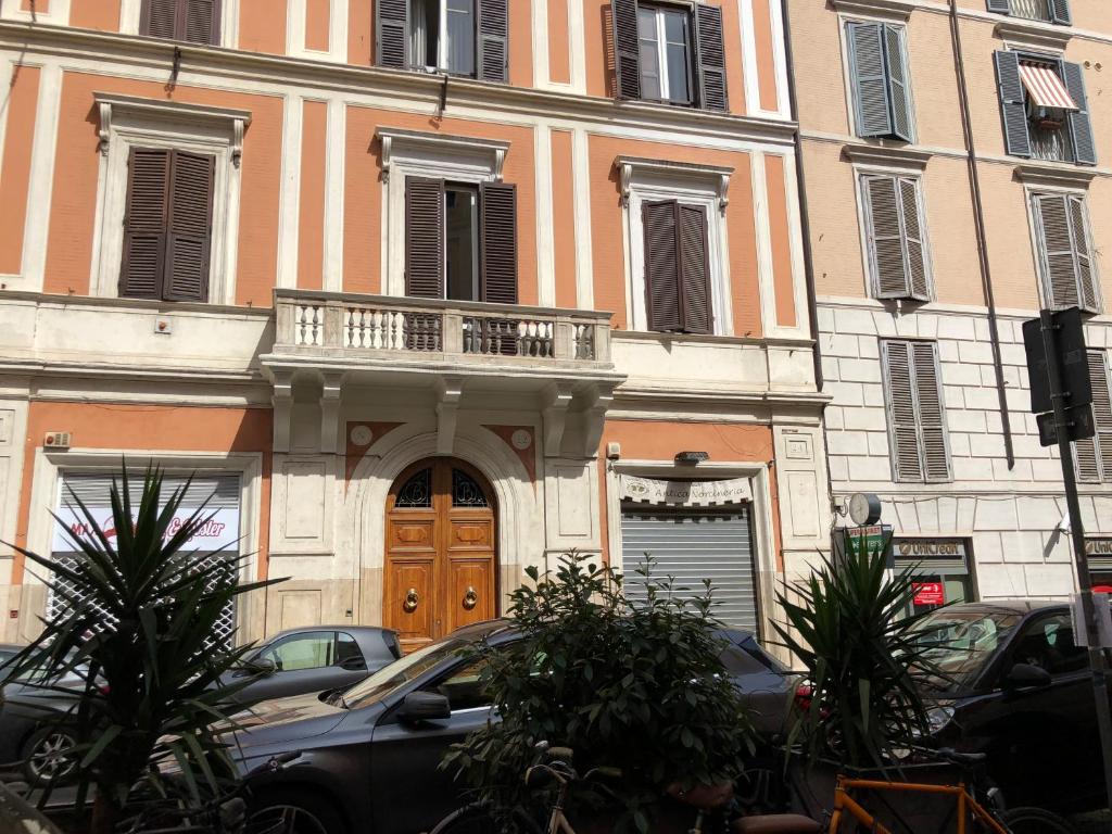 Navona Central Suites 9