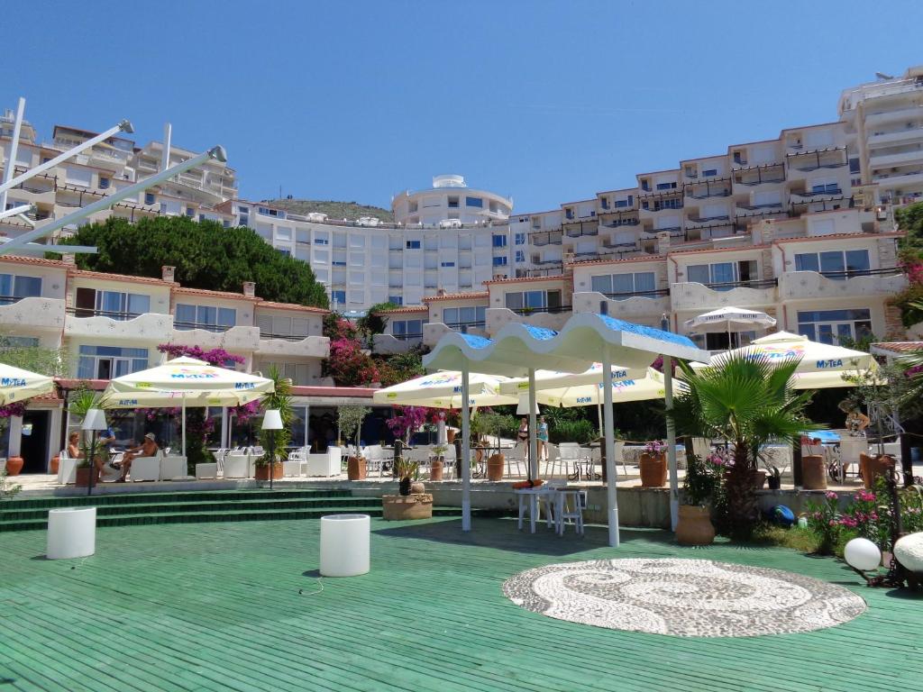 Kela Apartments photo