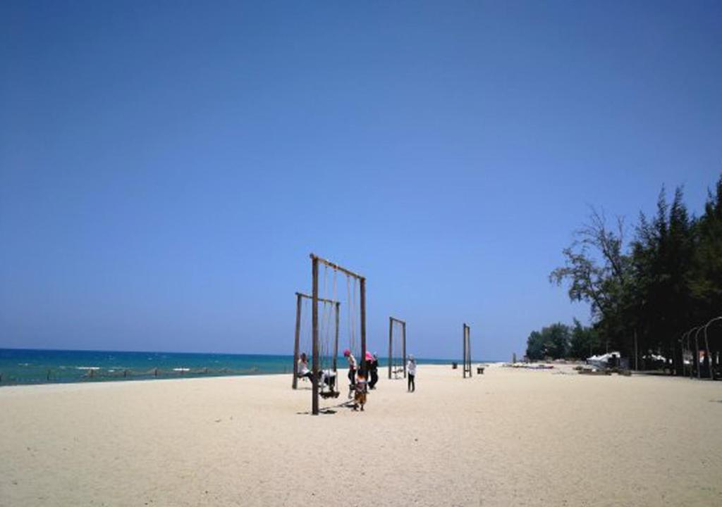 Seaview Holiday Apartment 3 - Free WiFi & Netflix photo