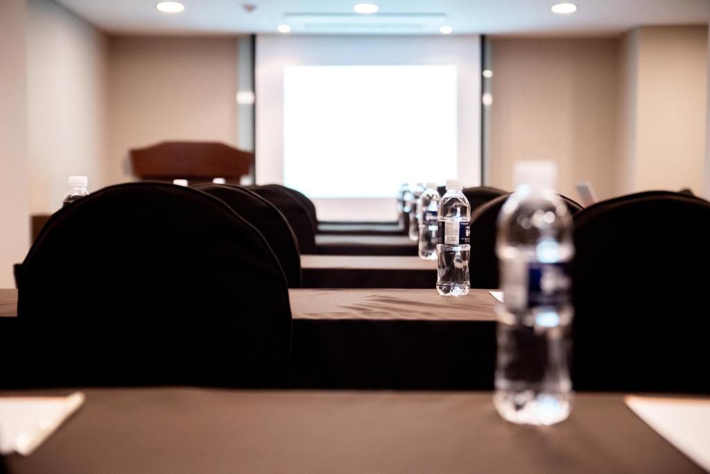 ศูนย์ธุรกิจ