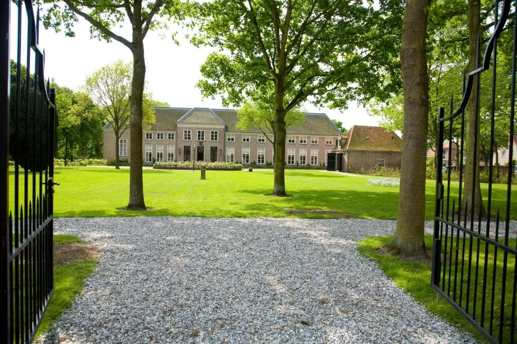 Stadspaleis Hotel & Restaurant OldRuitenborgh, hotel in Vollenhove