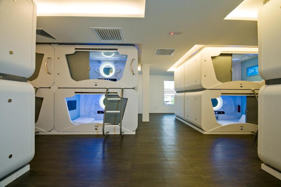 M Qube Hotel photo