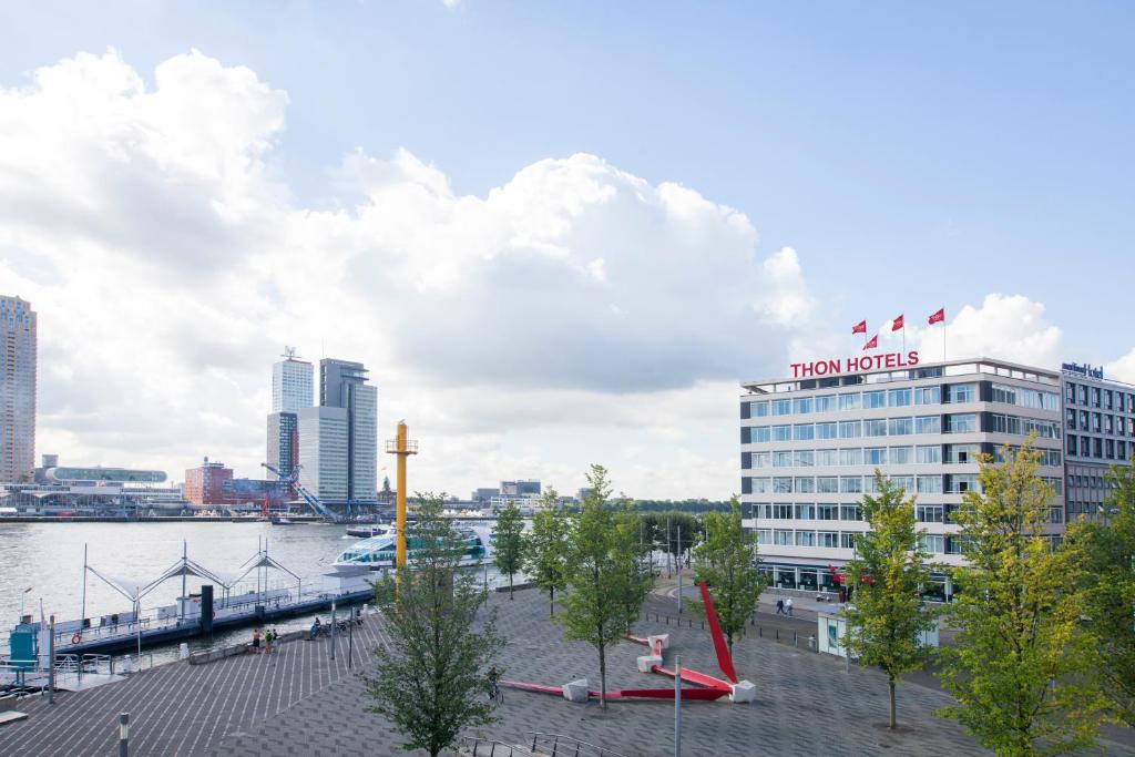 Thon Hotel Rotterdam Photo 1