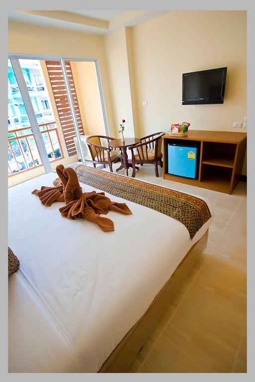 Iris Residence Pattaya photo