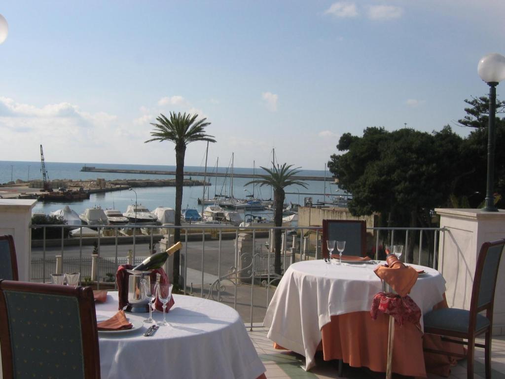Grand Hotel Palace photo