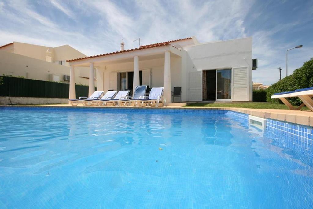 Villa 300m from Beach - By Algarkasa, Albufeira