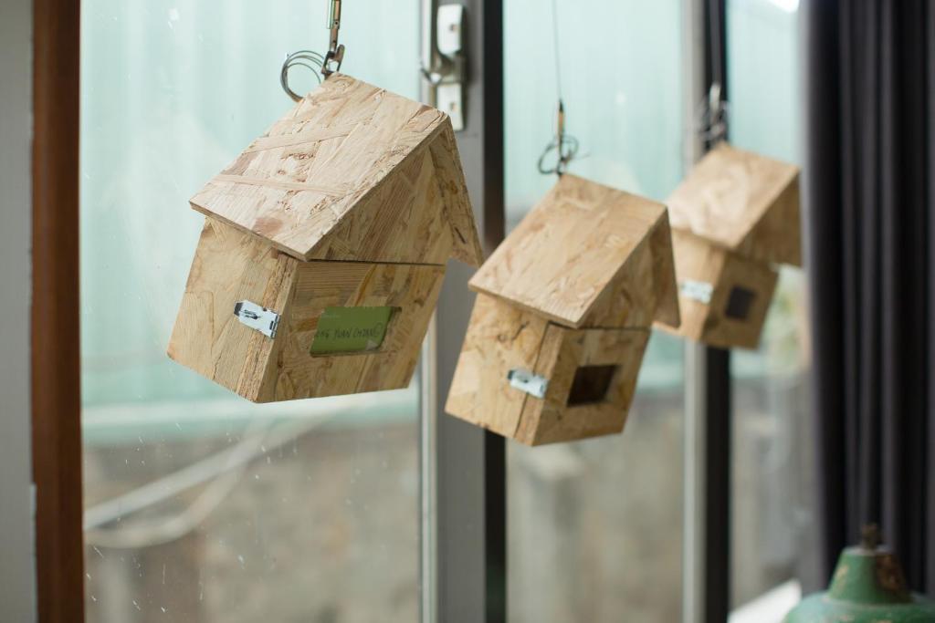 Shared lounge/TV area