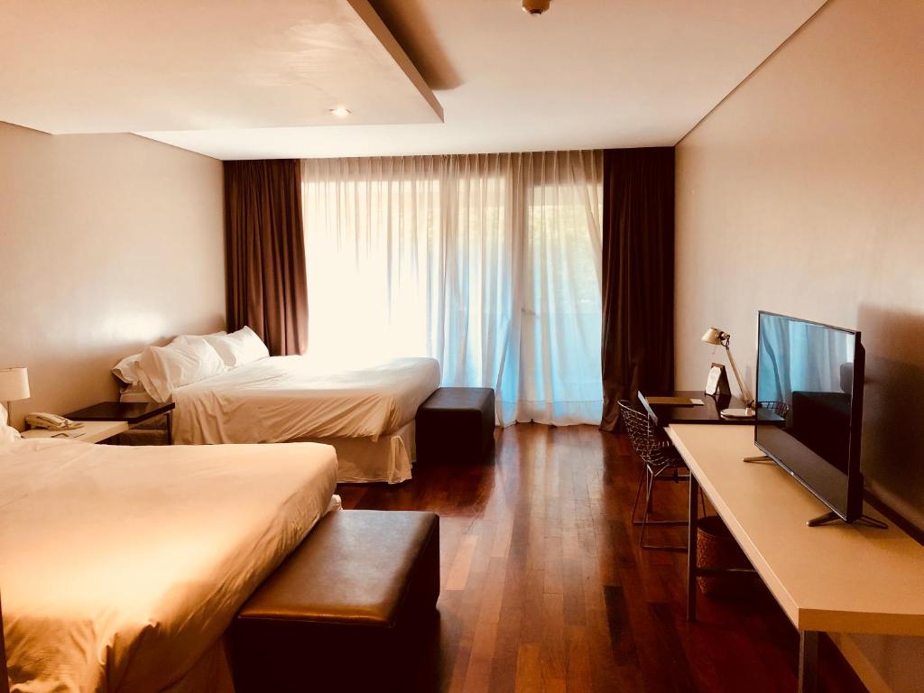 San Isidro Plaza Hotel - 2