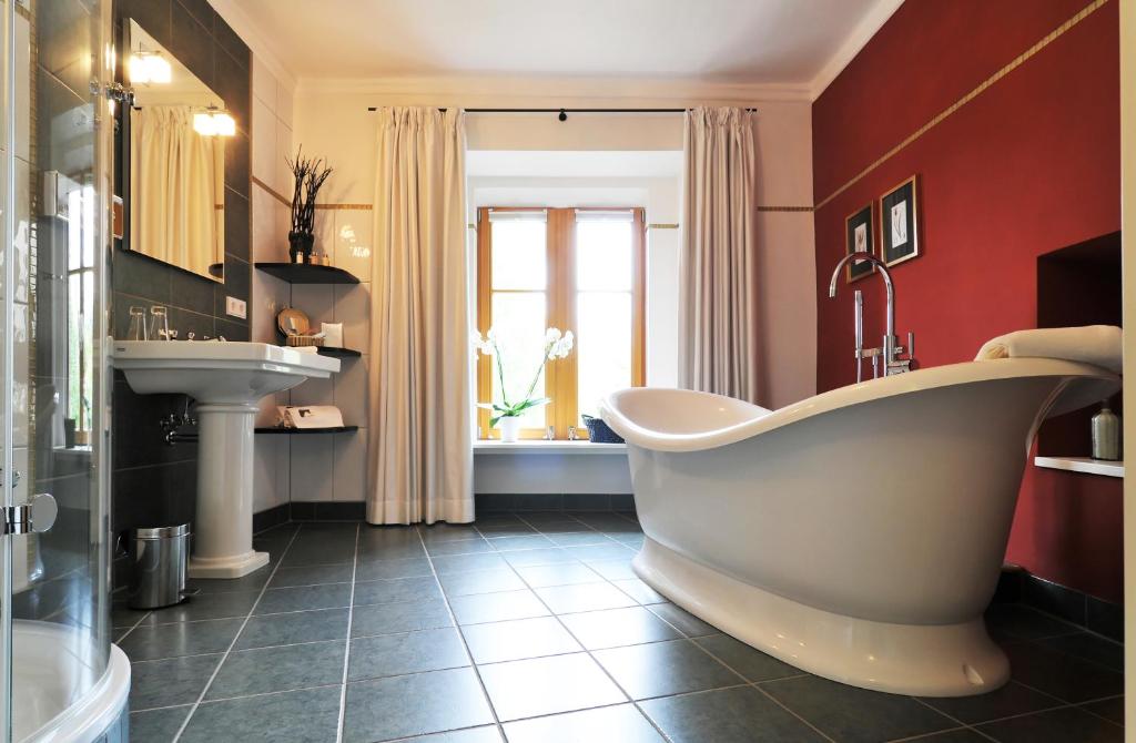 Hotel Herrnschloesschen photo