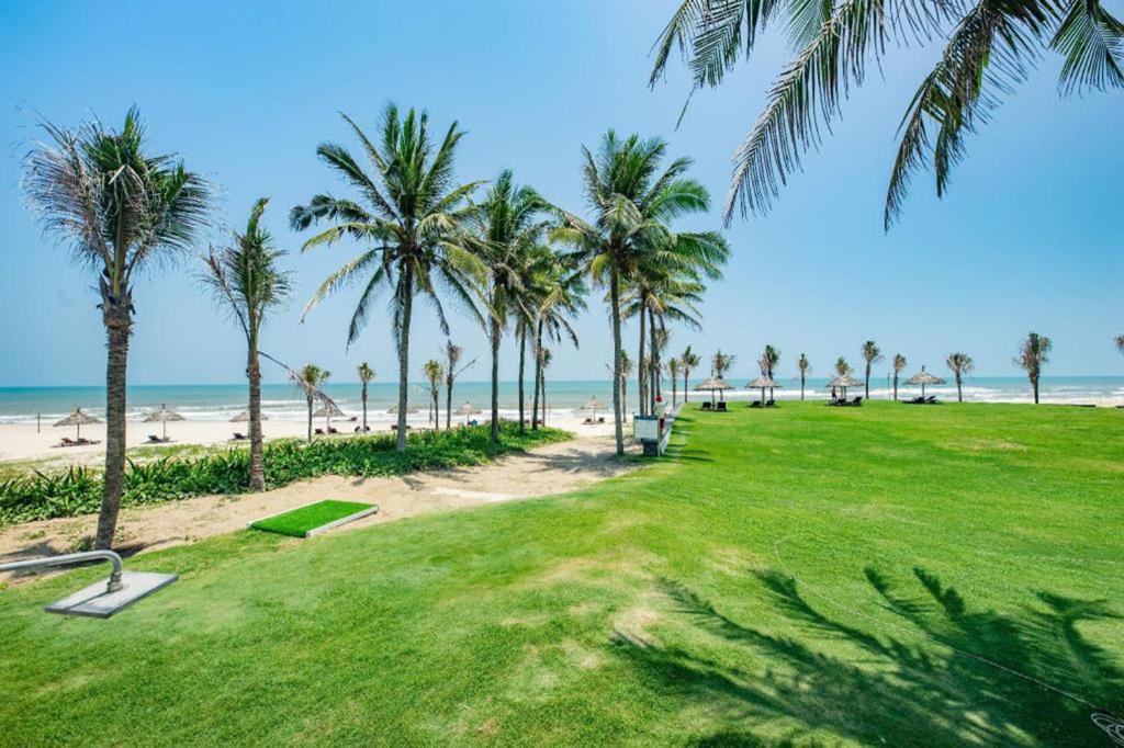Sunshine Apartment in 5* resort photo
