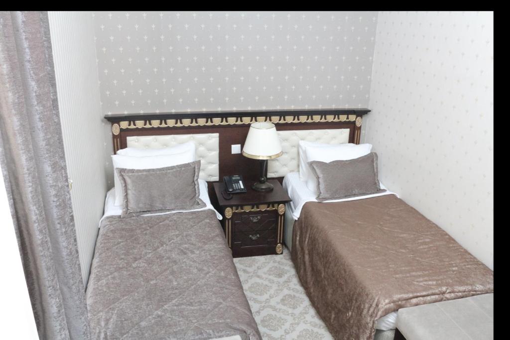 Spring Hotel photo