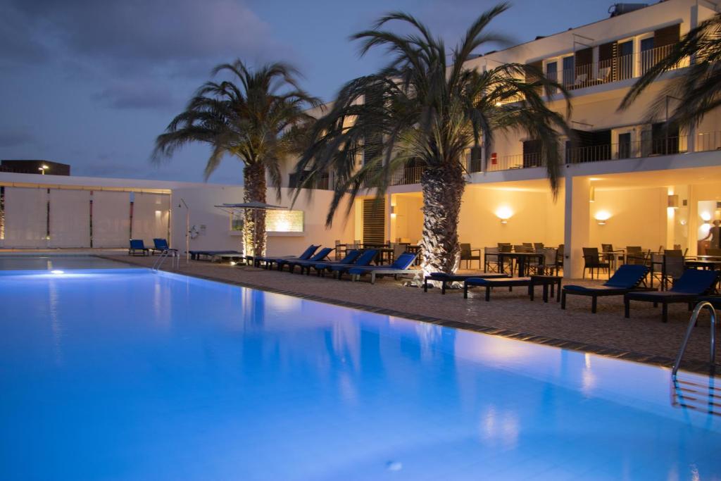 5. 호텔 두나스 데..