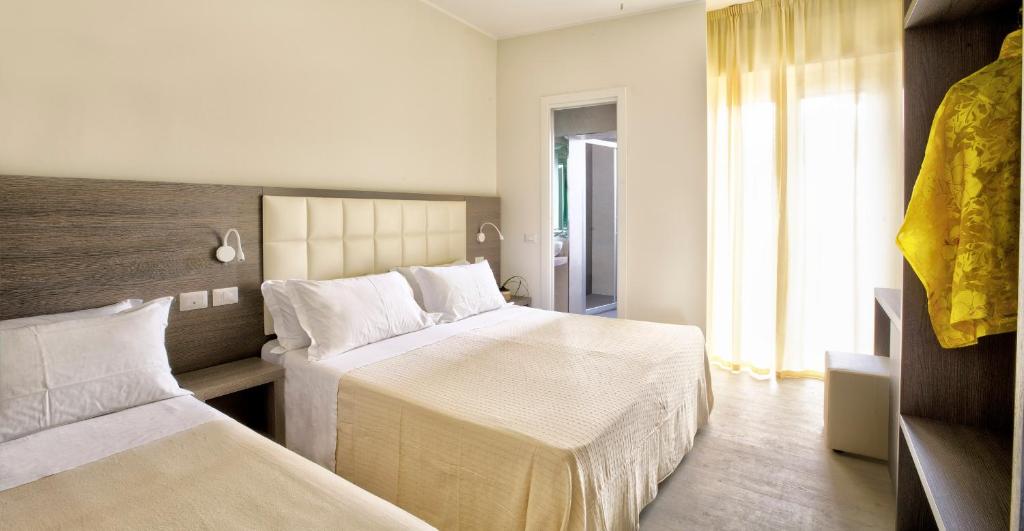 Hotel Clara - 1
