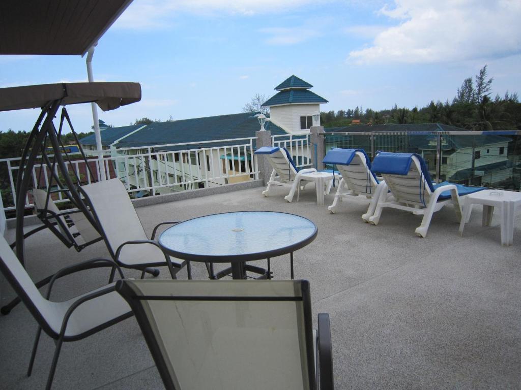 화이트 캣 호텔 입구