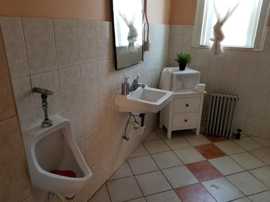Hamtramck Hostel photo