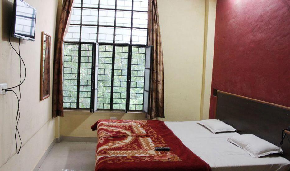 Hotel Shiromani Palace Udaipur photo