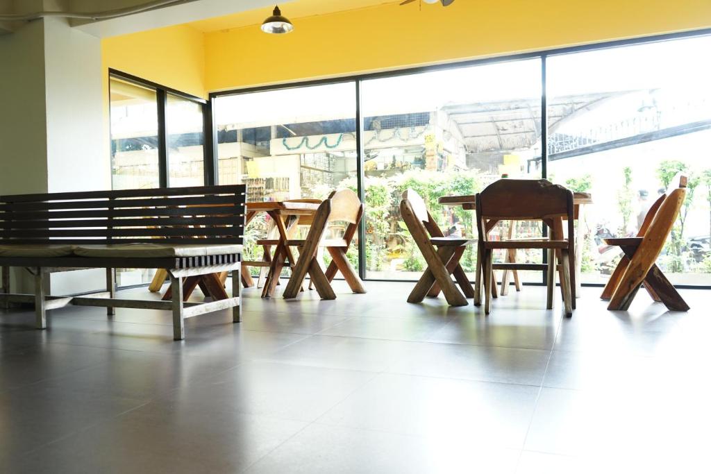 เยส ข้าวสาร (Yes kaosan)