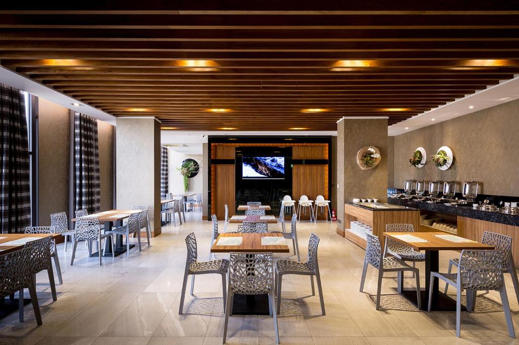 Restaurant, Norway Forest Leisure Motel in Taichung