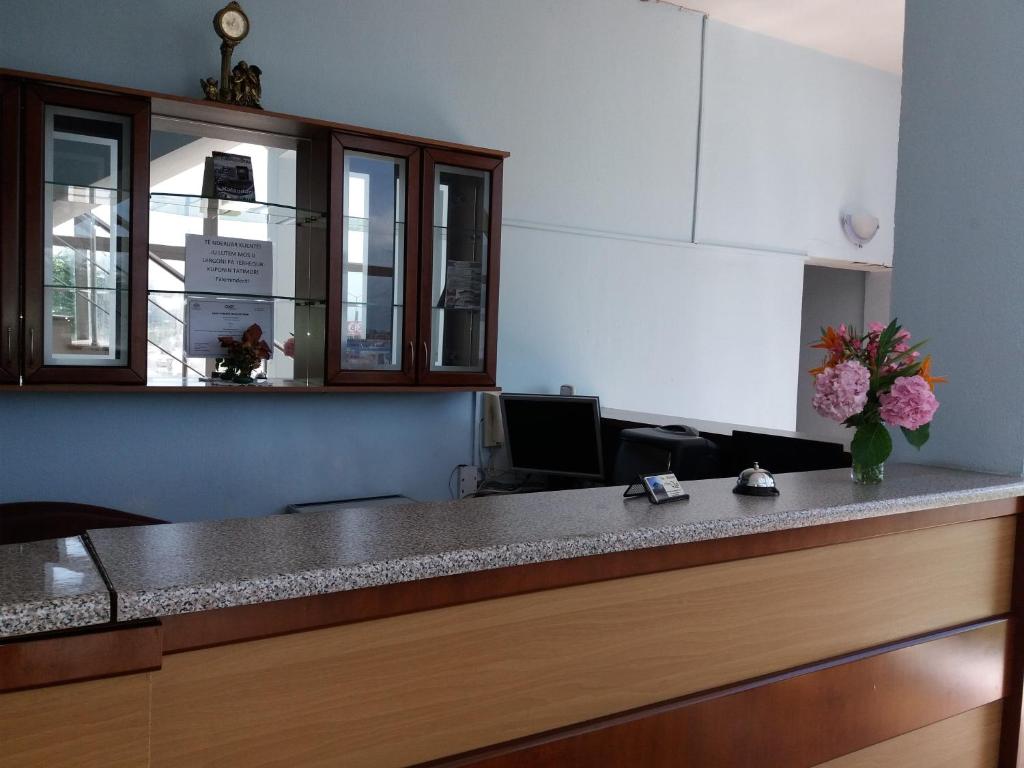 Qiqi Hotel photo