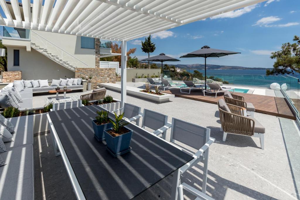 360ᵒ Luxury View Collection - Adults Only photo
